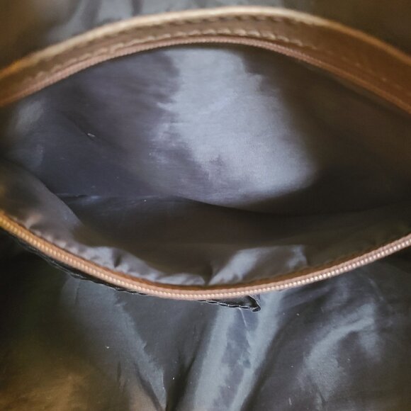 Tommy Hilfiger TH Logo Beige & Red Crossbody Purse - Picture 10 of 10